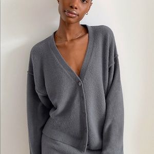 Aritzia Hush Knit Cardigan (size small)